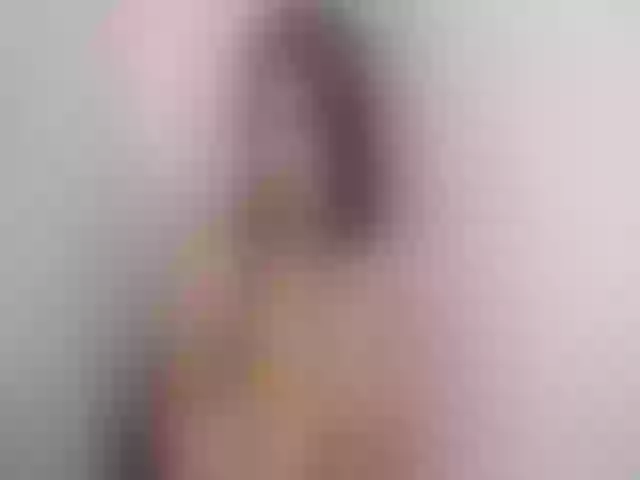 Live sex webcam photo for SUZZY23 #252451954