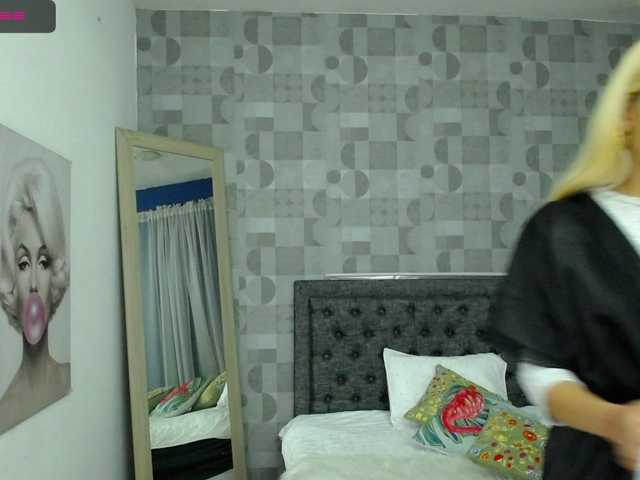 Live sex webcam photo for serena-elle #244858494