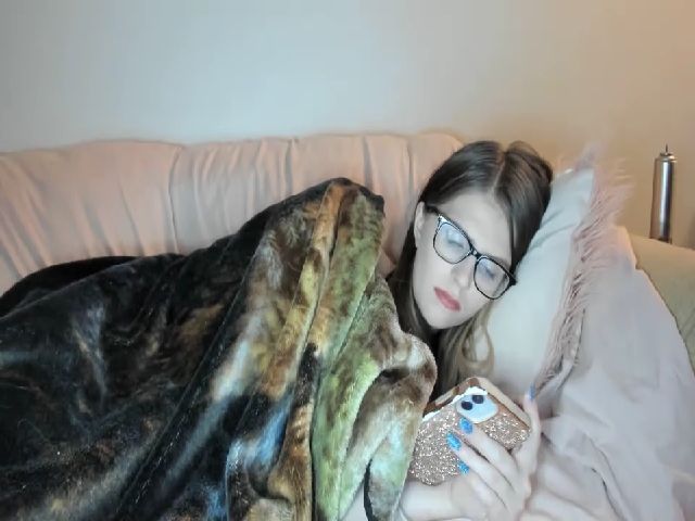 Live sex webcam photo for Meganholly00 #254704103