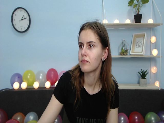 Live sex webcam photo for MollyTravis #252731655