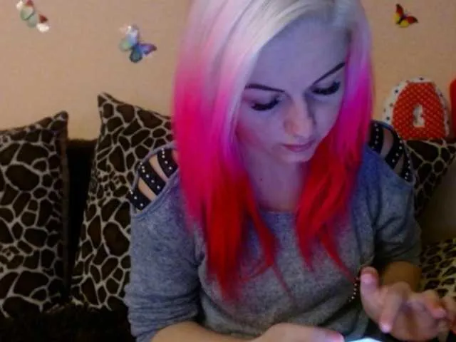 Live sex webcam photo for melek-7250 #240994084