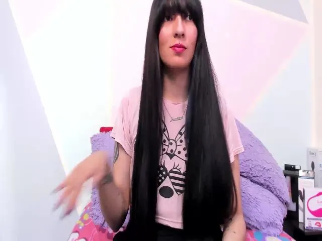 Live sex webcam photo for Violetatoo #261566442