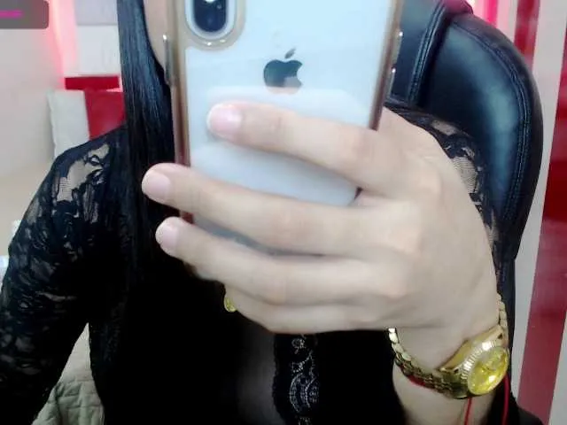 Live sex webcam photo for xPrettyhellen #261728376