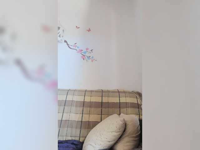 Live sex webcam photo for Milena0606 #243105939