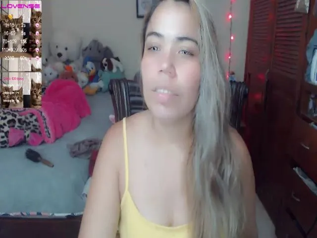 Live sex webcam photo for Meganhill_ #258364093