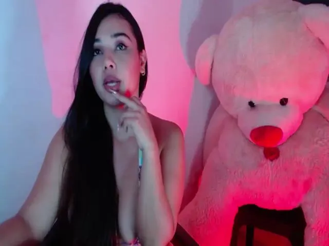 Live sex webcam photo for Samantha4k #254066123