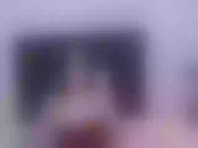 Live sex webcam photo for AliceMuller #287873328