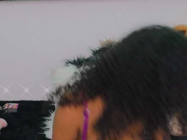 Live sex webcam photo for ANGELROOSE #244701909