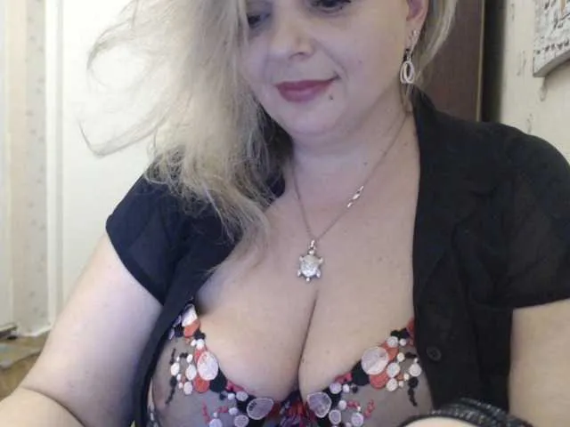 Live sex webcam photo for aniutkamau #245147493