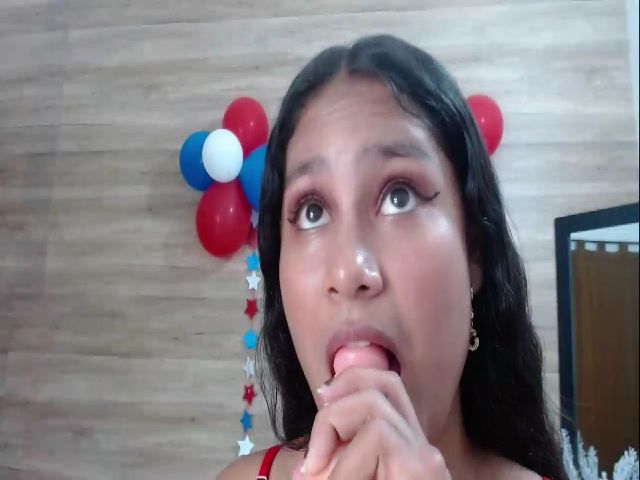 Live sex webcam photo for Lulu_girl #252727379