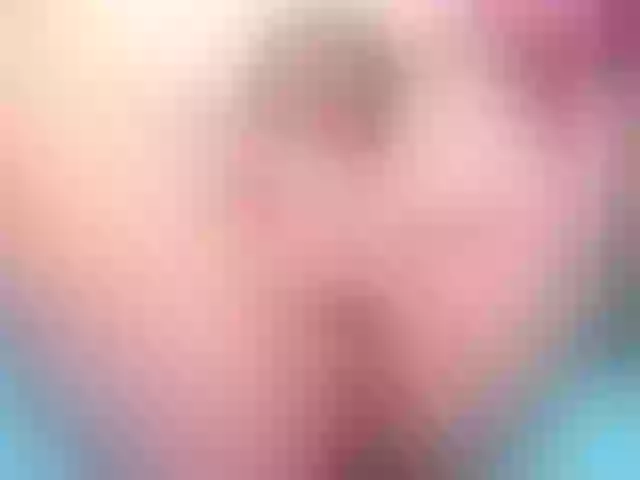 Live sex webcam photo for Joanne-Becket #249844129