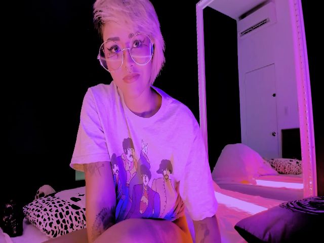 Live sex webcam photo for AbraxxysHotel #254294050