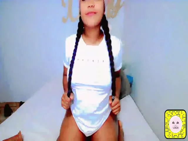 Live sex webcam photo for xxiomy_ #265635235
