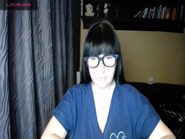 Live sex webcam photo for NoNameXY #263894847