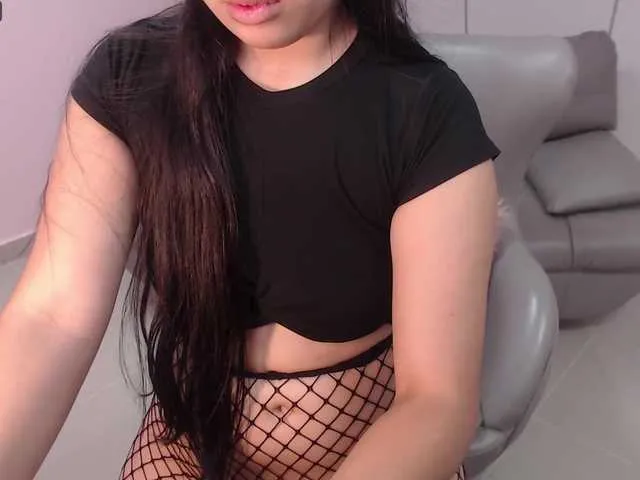 Live sex webcam photo for ManuelaFranco #241309223