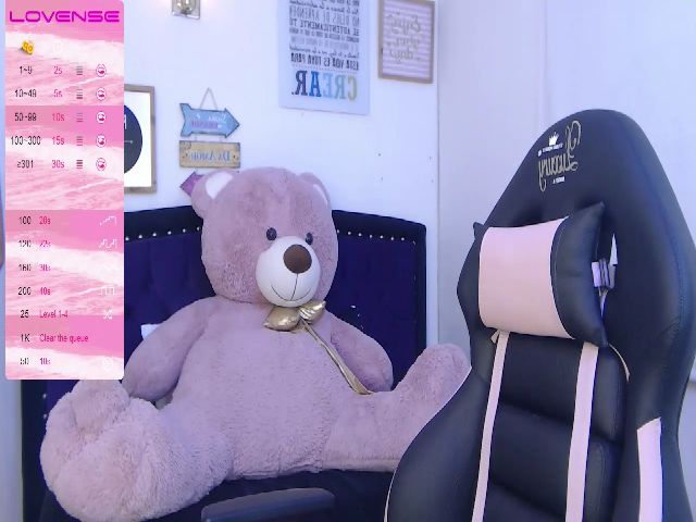 Live sex webcam photo for Kata018 #265215442