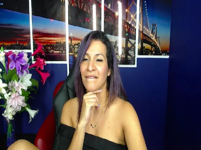 Live sex webcam photo for Infernalsexx #253977727
