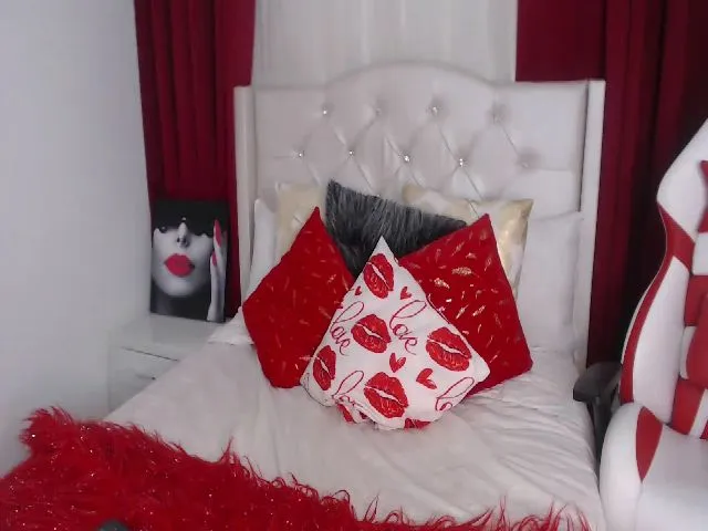 Live sex webcam photo for JadeMackenzie #254602933