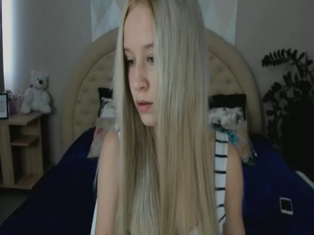 Live sex webcam photo for Tery_Hether #254036924