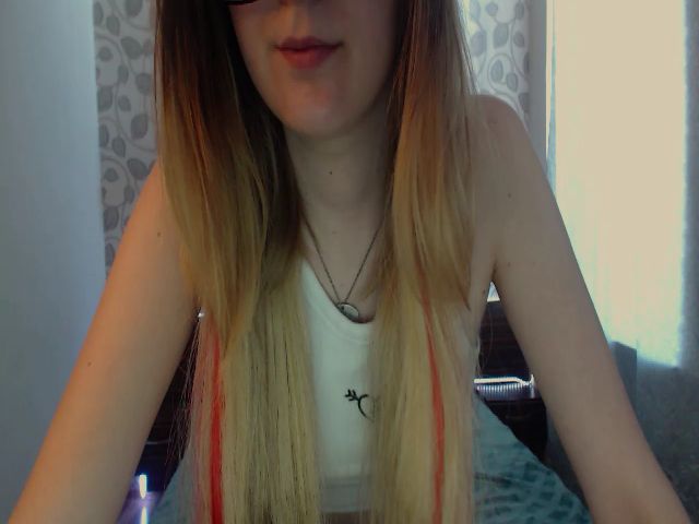 Live sex webcam photo for Ella_Hudson #254029219