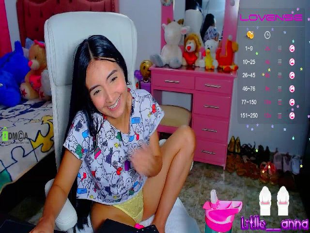 Live sex webcam photo for Litlle__anna #263401260