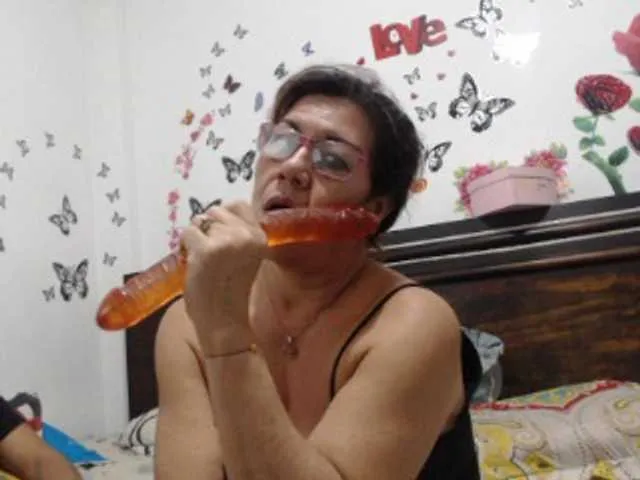 Live sex webcam photo for sexycristina #242576082