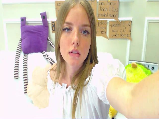 Live sex webcam photo for CaNaDaDi #263083162