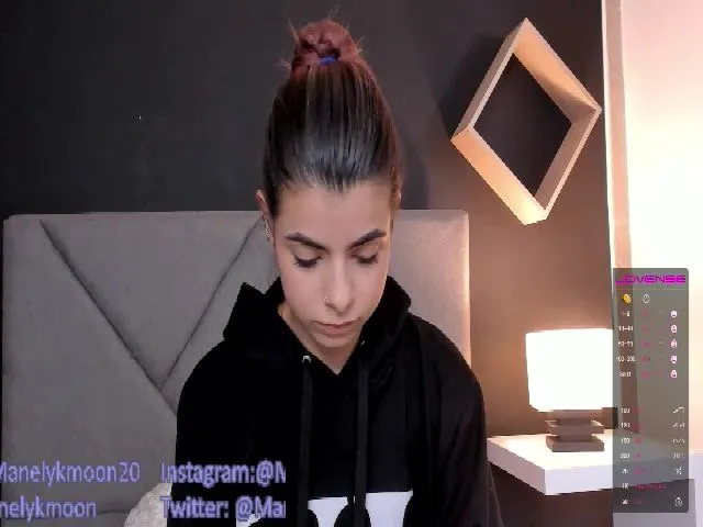 Live sex webcam photo for Manelyk_m #258991025