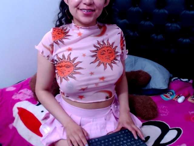 Live sex webcam photo for scarlet-gold #241386085