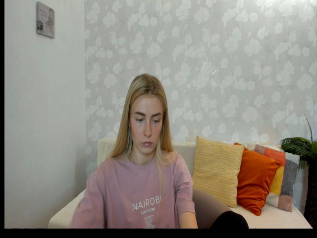 Live sex webcam photo for MissisRexa #260711138