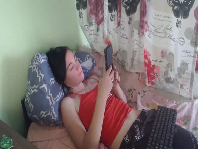 Live sex webcam photo for HOT_JULLYXXX #261342303