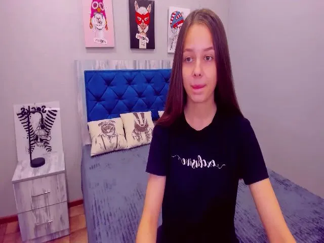 Live sex webcam photo for LianaWild #265329321