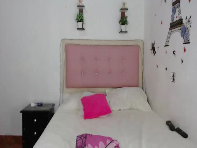 Live sex webcam photo for Maryalelove #264402508