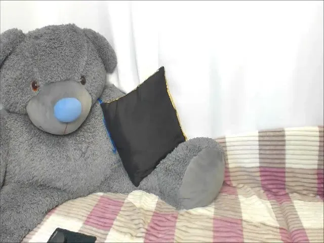 Live sex webcam photo for HelenWell #255064605