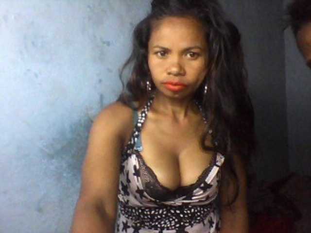 Live sex webcam photo for cheri-coco #241266350