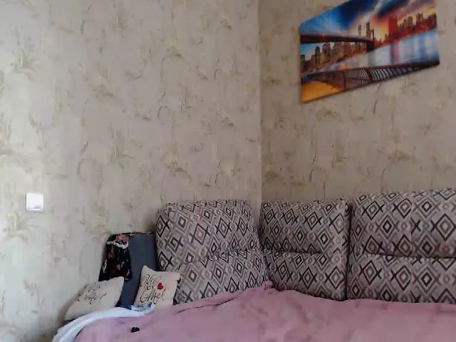 Live sex webcam photo for LanaQ #258663165