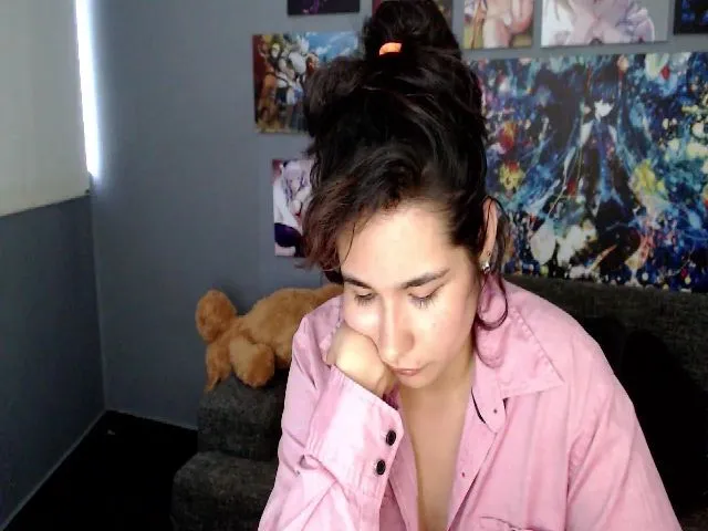 Live sex webcam photo for Jade_leon_ #263940124