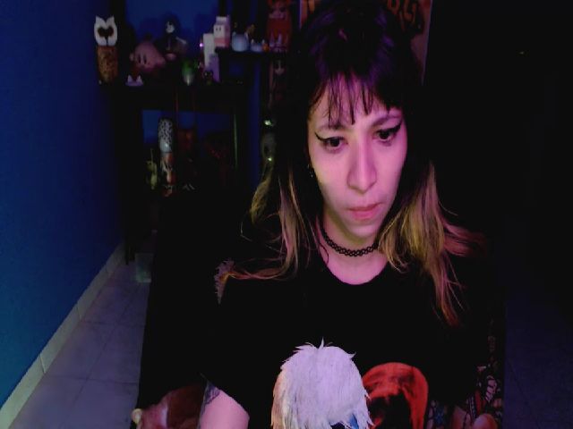 Live sex webcam photo for umaru_michae #254435744