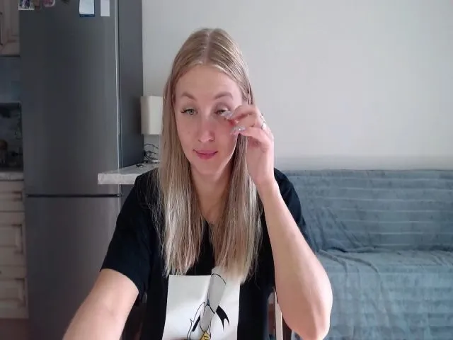 Live sex webcam photo for UrBlack_Kitty #262959597