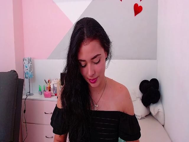 Live sex webcam photo for Mila_ocean #254510734