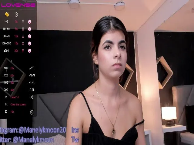 Live sex webcam photo for Manelyk_m #257678657