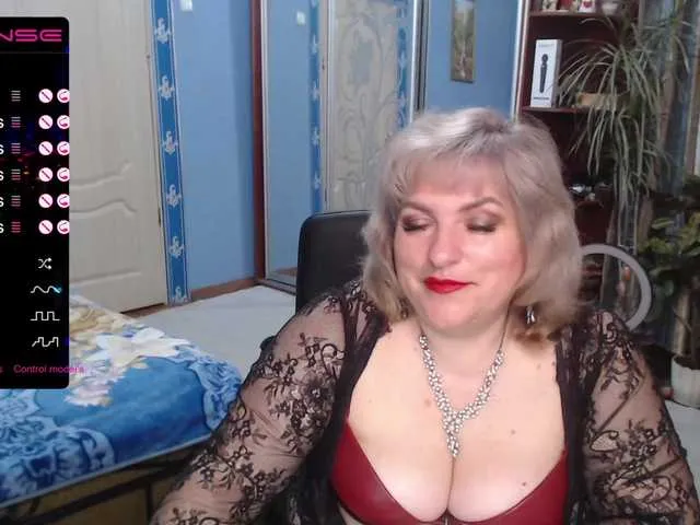 Live sex webcam photo for SmileOfAngel #242950352