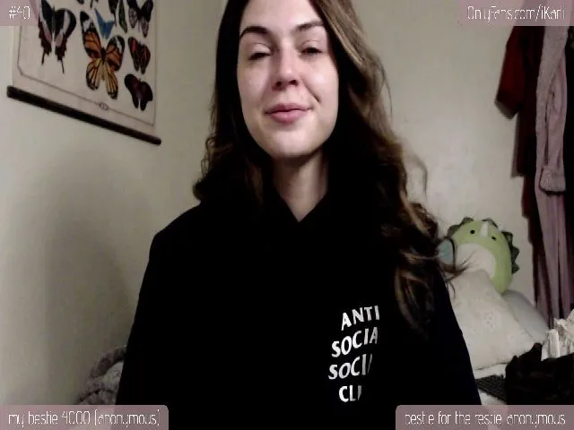 Live sex webcam photo for iKarli_ #264851375