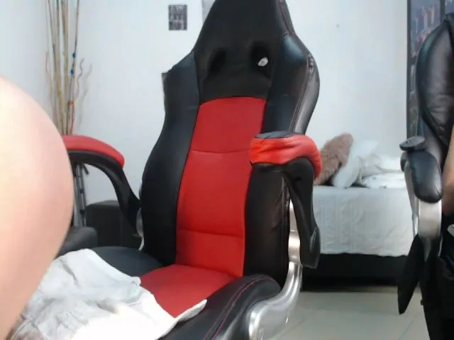 Live sex webcam photo for Thaunhty #254706285