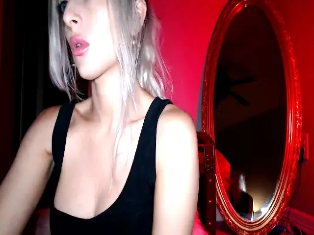 Live sex webcam photo for Brookebaby_ #257471281