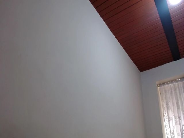 Live sex webcam photo for LaraSmiith_ #262677936