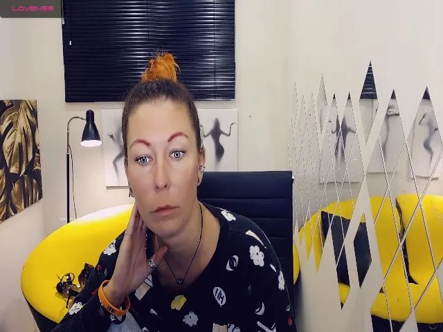 Live sex webcam photo for MarvelousLilu #265473941