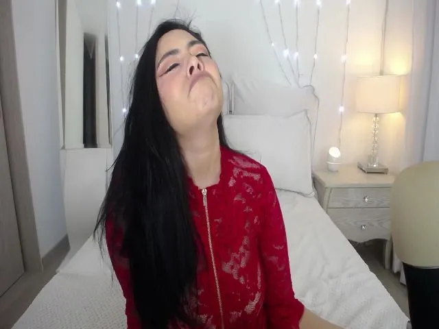 Live sex webcam photo for Marianviolet #256659169