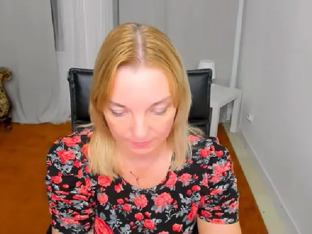 Live sex webcam photo for ReganLovely #265443427