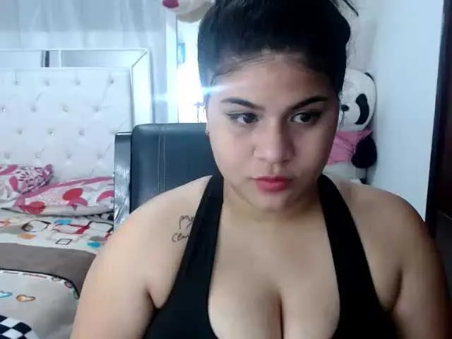 Live sex webcam photo for KellyTaylor #240971898